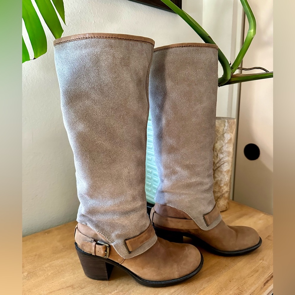 Nine West Knee High Brown Suede Boots.